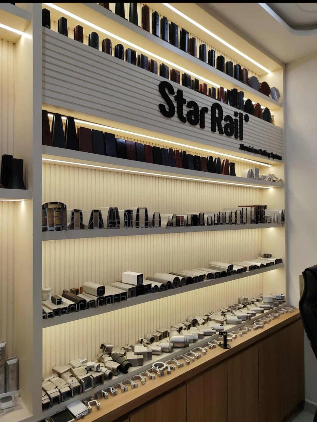 Star Rail Aluminium Railing Profile Cross-Sections and Hardware Fitting Shelf